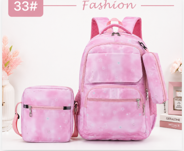 R$30,00 Cada | CAIXA 120 Peças 33# Kit Mochila Escolar Feminina Tie Dye Rosa com Bolsa Lateral e Lancheira Fashion
